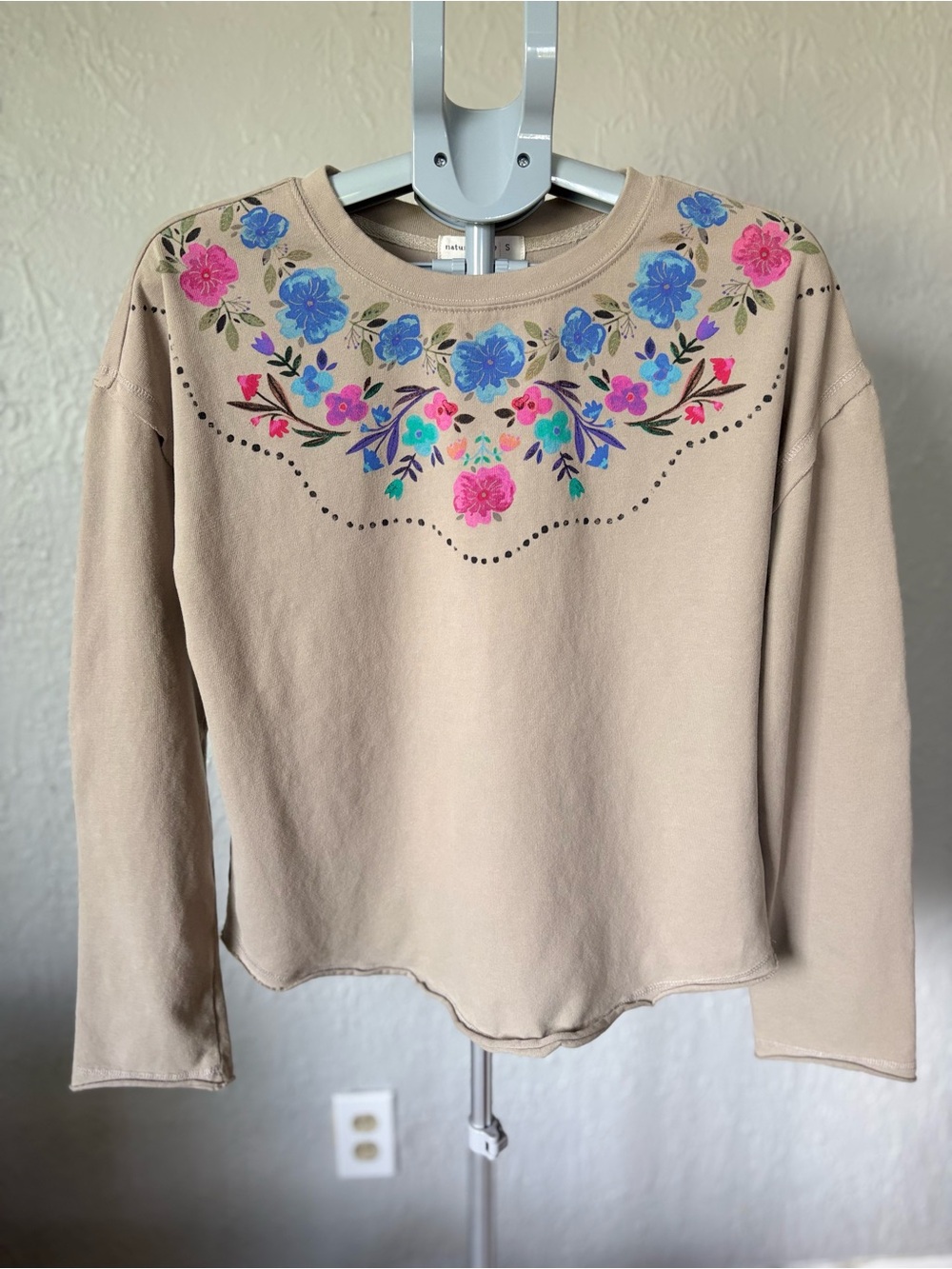 Natural Life Floral Yoke Sweatshirt Womens S Taupe Boho Raw Hem Cotton Blend